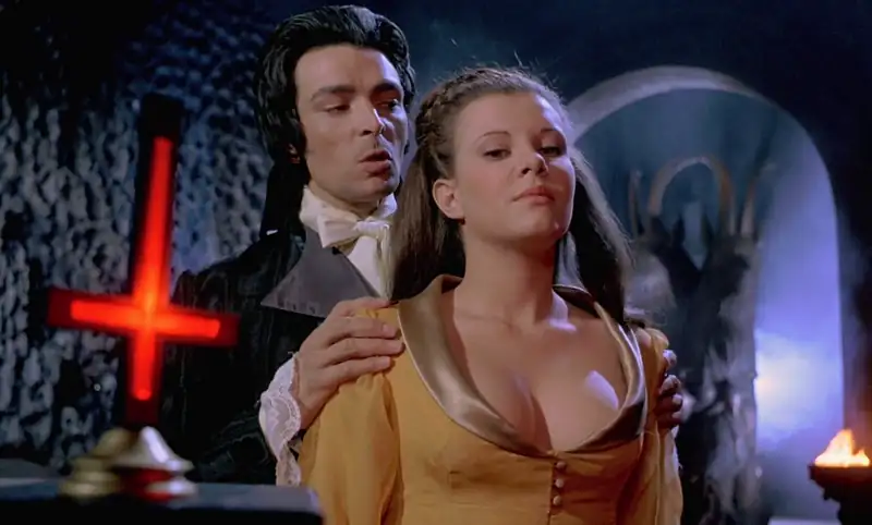 Twins Of Evil Screenshot 5