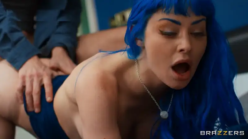 Out Of The Blue Screenshot 2
