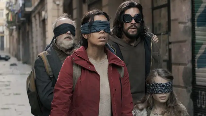 Bird Box: Barcelona Screenshot 3