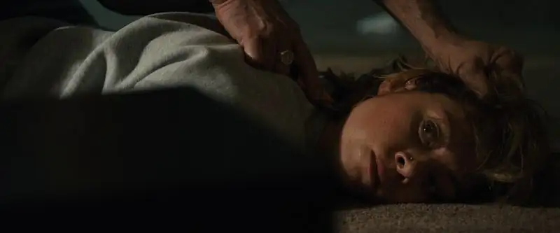 Emily the Criminal Screenshot 4