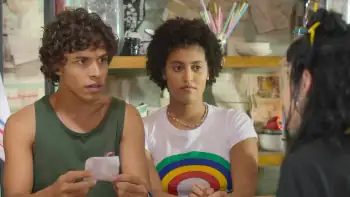 Secrets of Summer Screenshot 2
