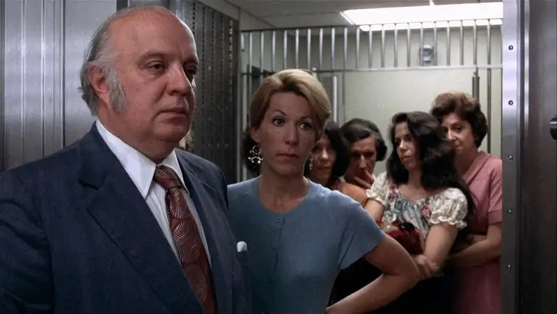 Dog Day Afternoon Screenshot 4