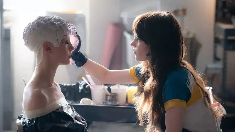 MaXXXine Screenshot 1