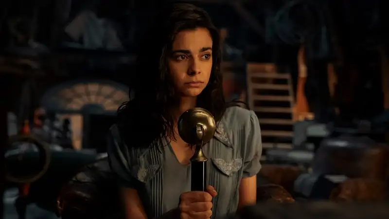 All the Light We Cannot See {वह रोशनी जो हमें नहीं दिखती} Screenshot 4