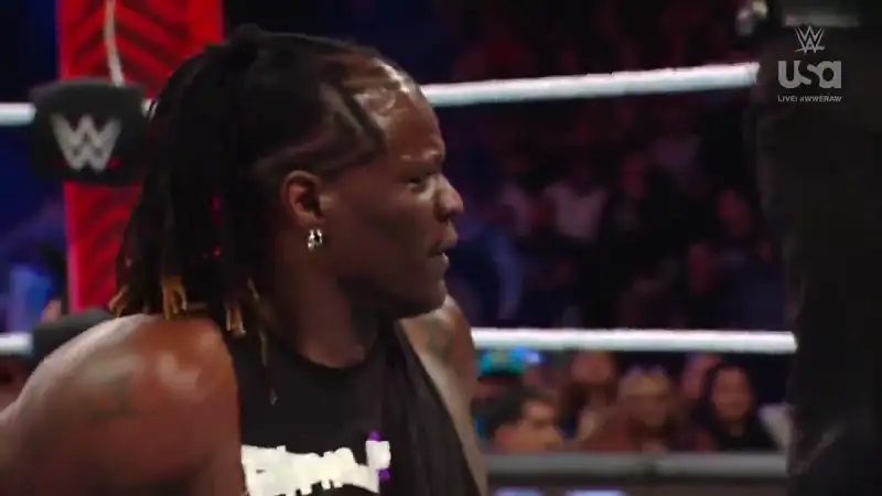 WWE Monday Night Raw – 19th February Screenshot 2