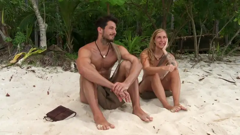 Naked and Afraid of Love Screenshot 5