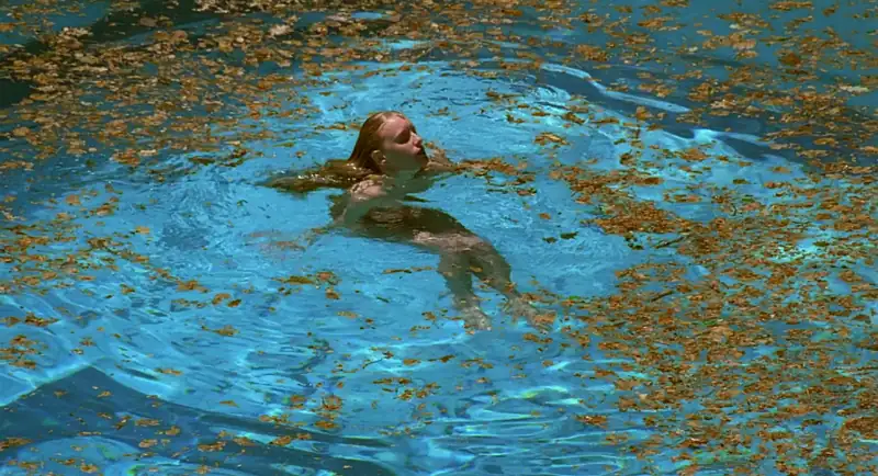 Swimming Pool Screenshot 1