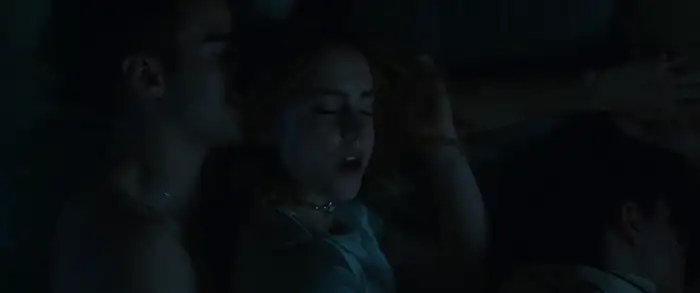 Netflix Through My Window Screenshot 4