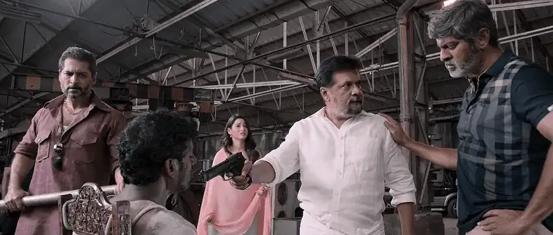 Rowdy Rajkumar – Kaththi Sandai Screenshot 8