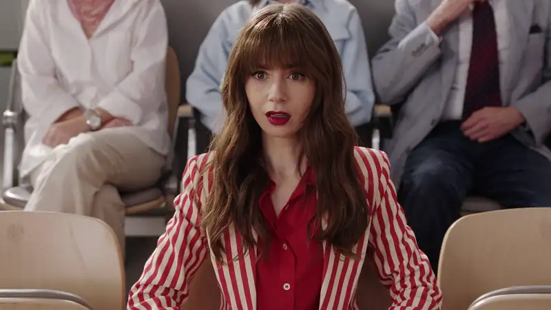 Emily in Paris Screenshot 3
