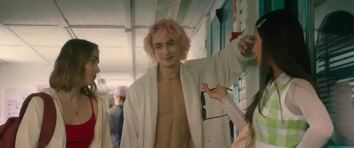 Netflix Through My Window Screenshot 1