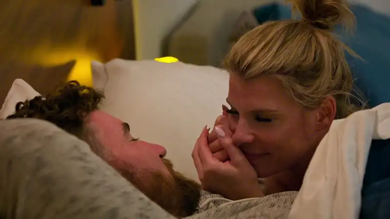 Love Is Blind Screenshot 5 Love Is Blind Screenshot 5