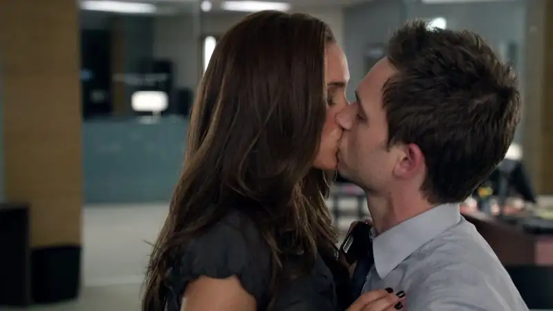 Suits Screenshot 3
