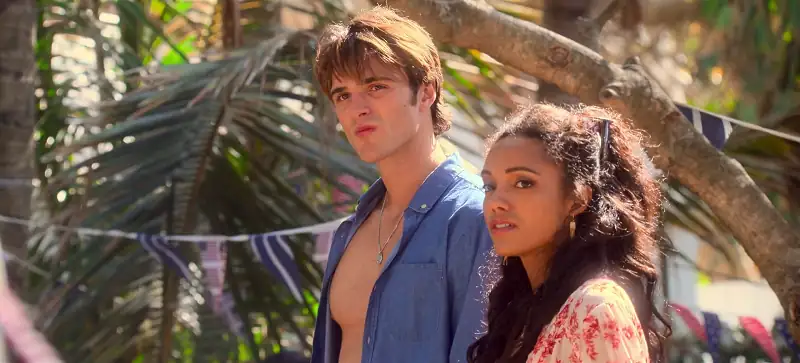The Kissing Booth 3 Screenshot 4