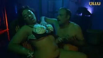 Choli Ke Peeche Kya Hai Screenshot 2