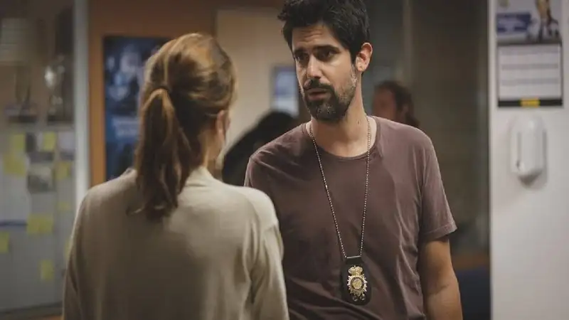 Summer in Red / Verano en rojo Screenshot 1