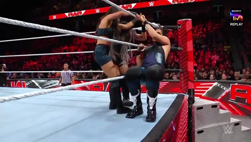 WWE Raw (6th November – Screenshot 2
