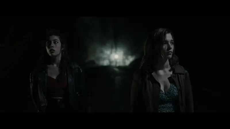 The Communion Girl Screenshot 3