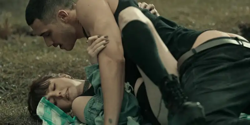Dark Desire Screenshot 2