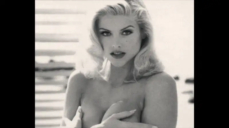 Anna Nicole Smith: You Don’t Know Me Screenshot 2