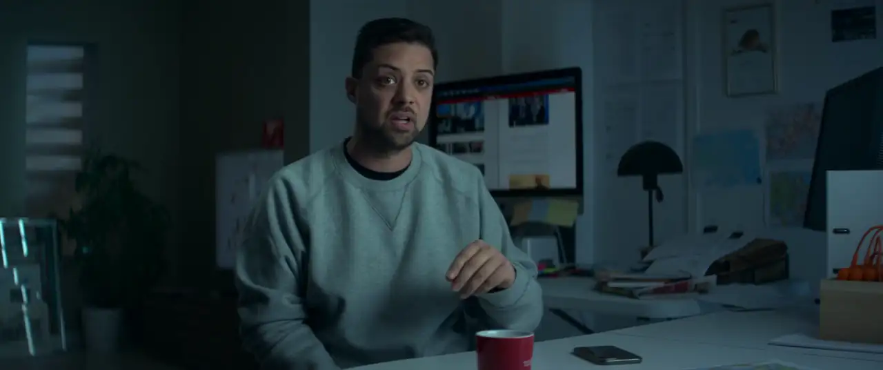 The Tinder Swindler Screenshot 1 The Tinder Swindler Screenshot 1