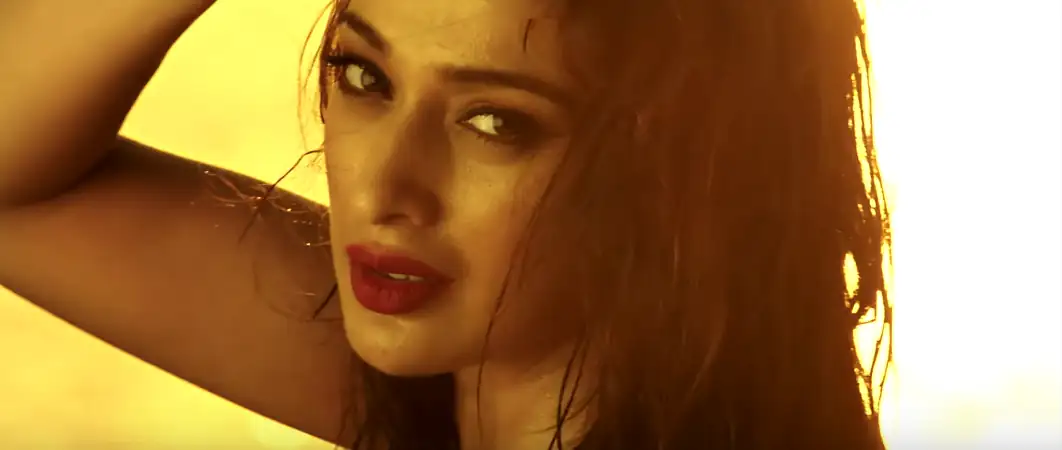 Julie 2 Screenshot 2