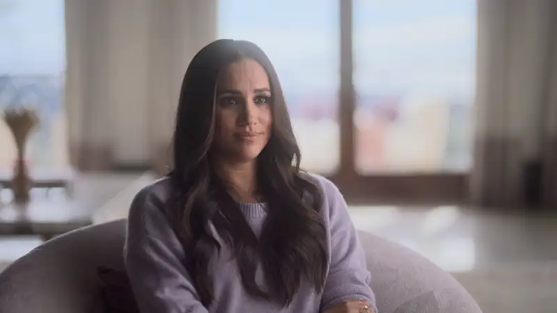 Harry & Meghan Screenshot 3