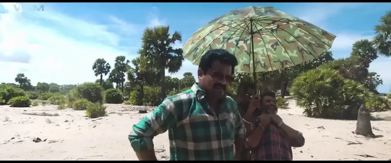 Robbery Ek Dackait (Thakkol Pazhuthu) Screenshot 4