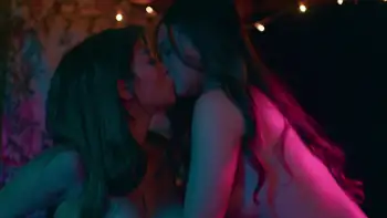 Us X Her Screenshot 1