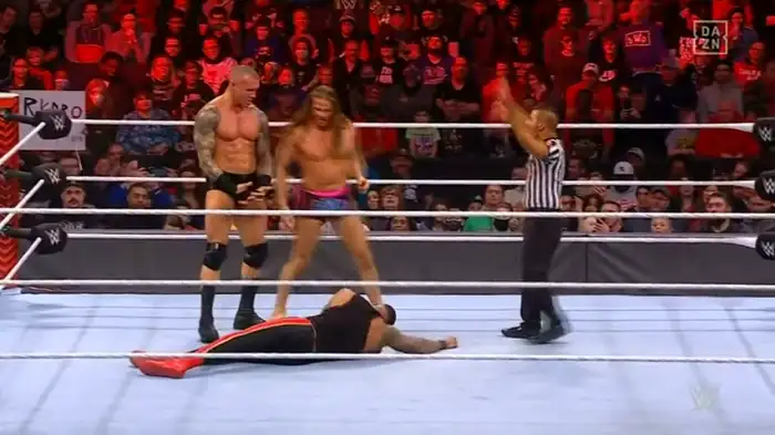 WWE Monday Night Raw 28 February Screenshot 4