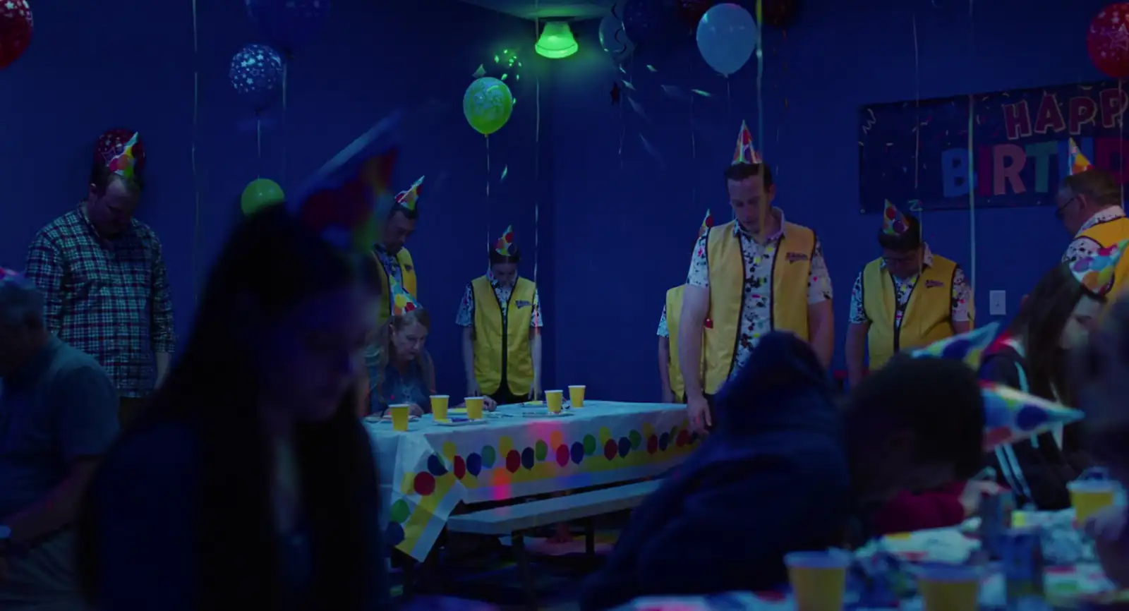 I Saw The Tv Glow Screenshot 4