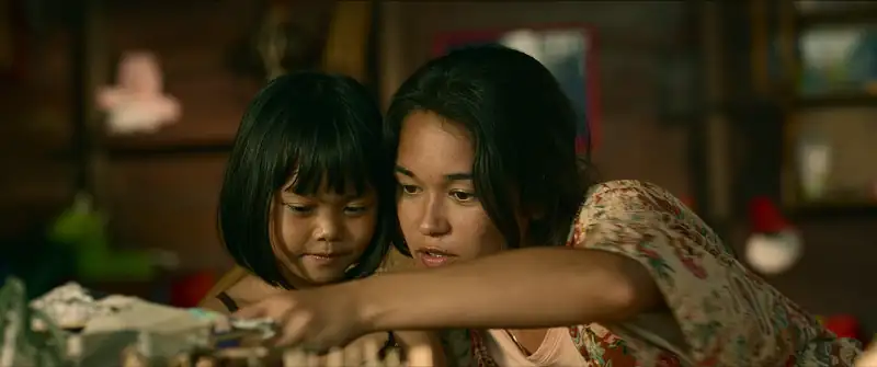 Mayhem! AKA Farang Screenshot 1 Mayhem! AKA Farang Screenshot 1