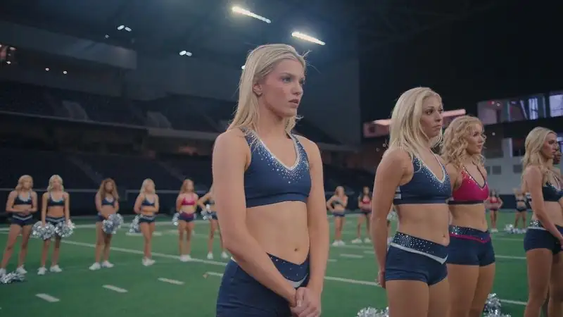 America’s Sweethearts: Dallas Cowboys Cheerleaders Screenshot 4