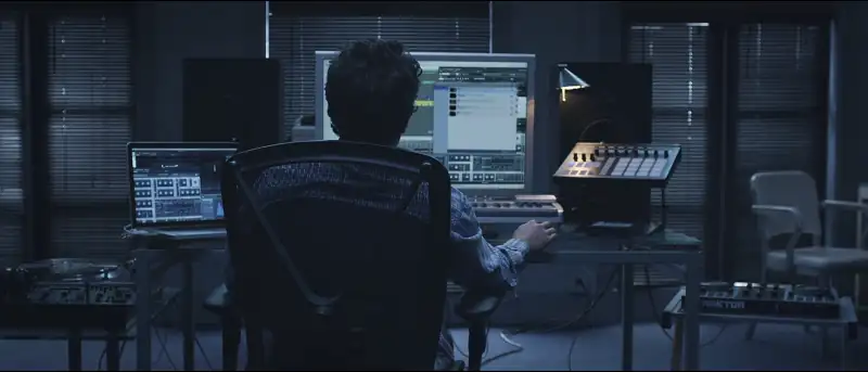 Enter the Dangerous Mind Screenshot 1