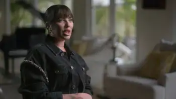 The Real Bling Ring: Hollywood Heist Screenshot 1