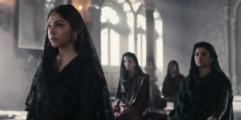 Heeramandi: The Diamond Bazaar / (हीरामंडी) Screenshot 5