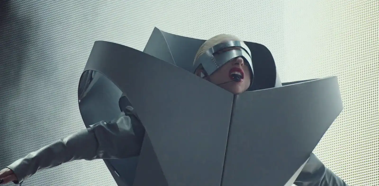 Gaga Chromatica Ball Screenshot 3