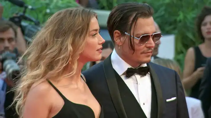 Johnny vs Amber Screenshot 2