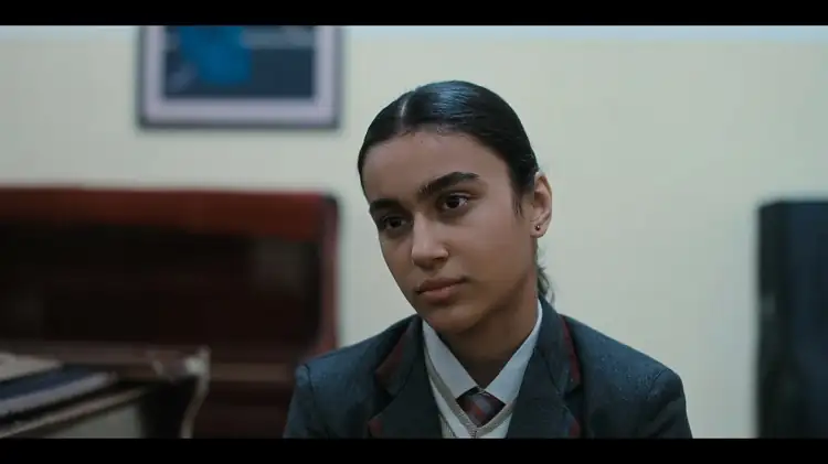 School of Lies Screenshot 2