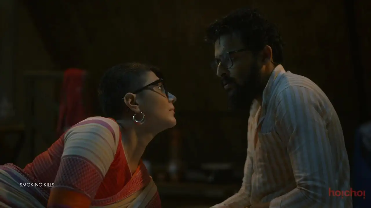 Charitraheen Screenshot 3