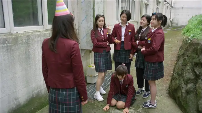 Who Are You: School 2015 Screenshot 1