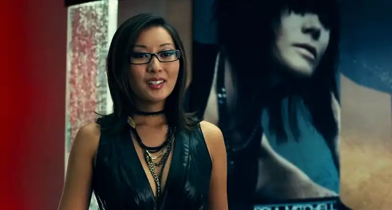 You Don’t Mess with the Zohan Screenshot 6