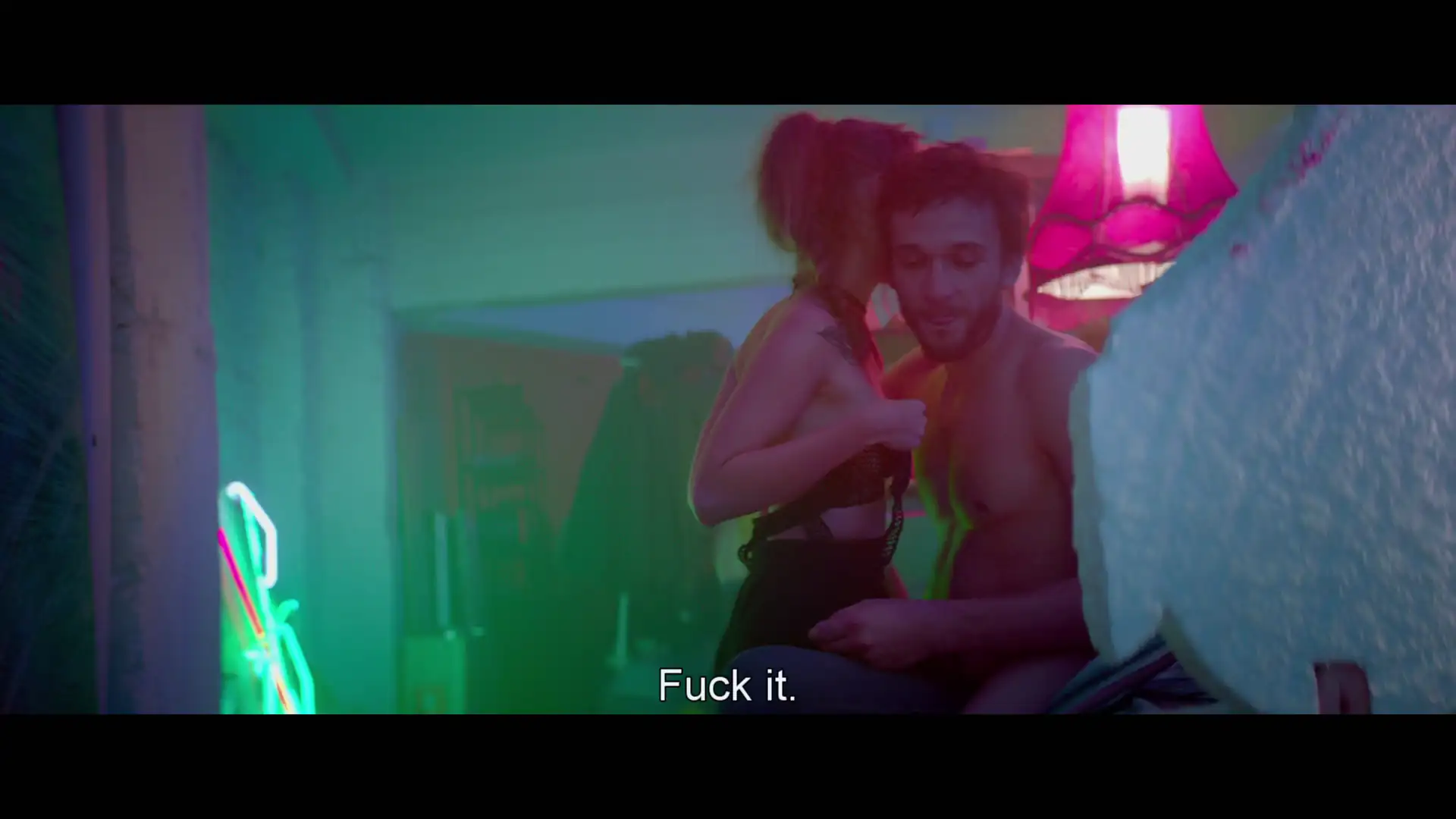 About Love For Adults Only (Pro lyubov. Tolko dlya vzroslykh) Screenshot 4