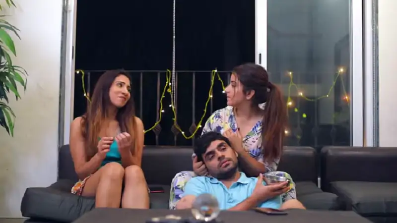 Pandeyji Zara Sambhalke Screenshot 3