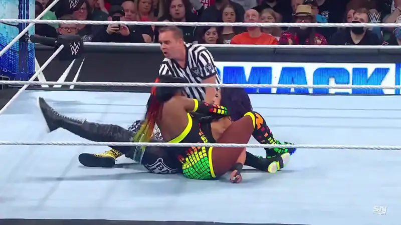 WWE Friday Night SmackDown (19th April – Screenshot 3