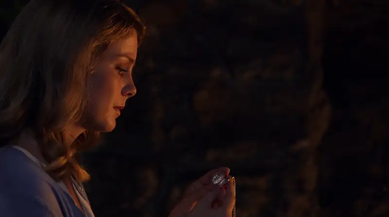 A Christmas Prince: The Royal Wedding Screenshot 4