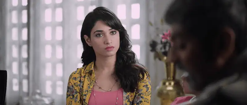 Rowdy Rajkumar – Kaththi Sandai Screenshot 6