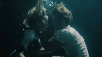 Great White Screenshot 4