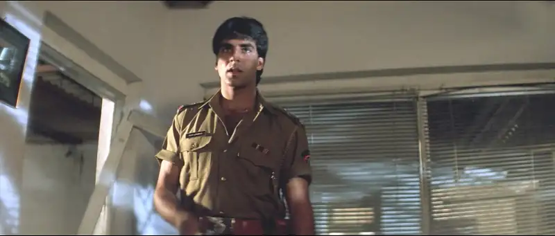 Main Khiladi Tu Anari  (1994) Screenshot 4