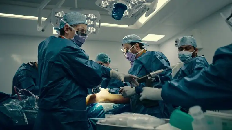 Critical: Between Life and Death Screenshot 2